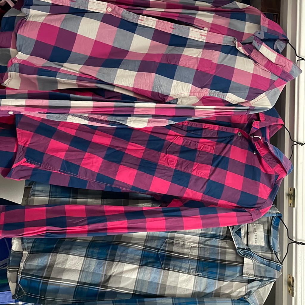 Aeropostale Button Up Shirts